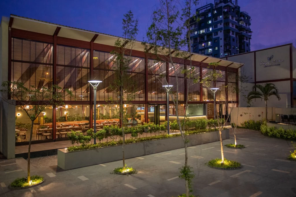 Flying Roof Restaurant Overall Architecture and Structural Aesthetic