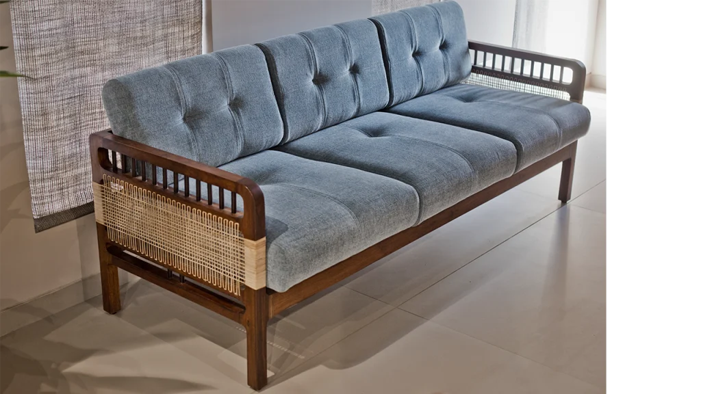 August Sofa modern living room furniture overview