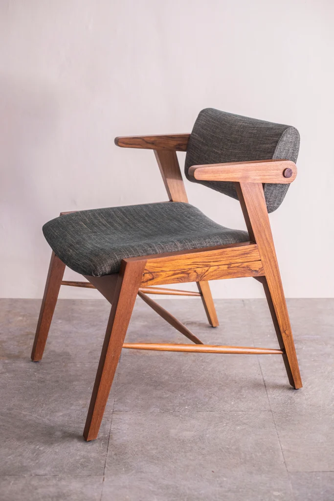 Beak Chair leg construction and joinery