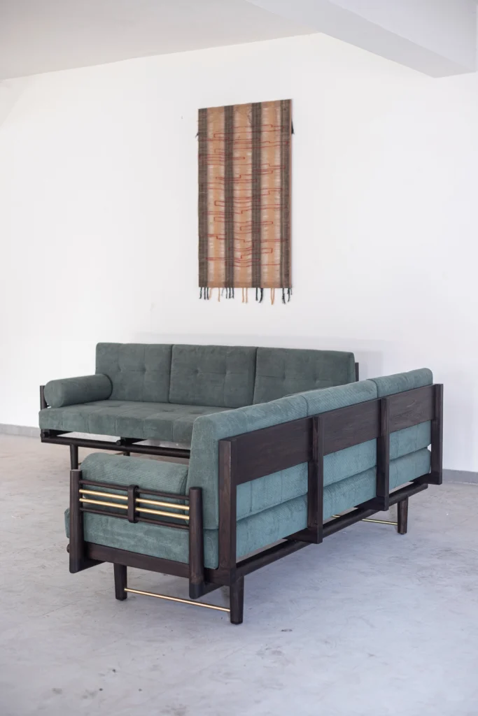 Fuyo Sofa armrest structure view