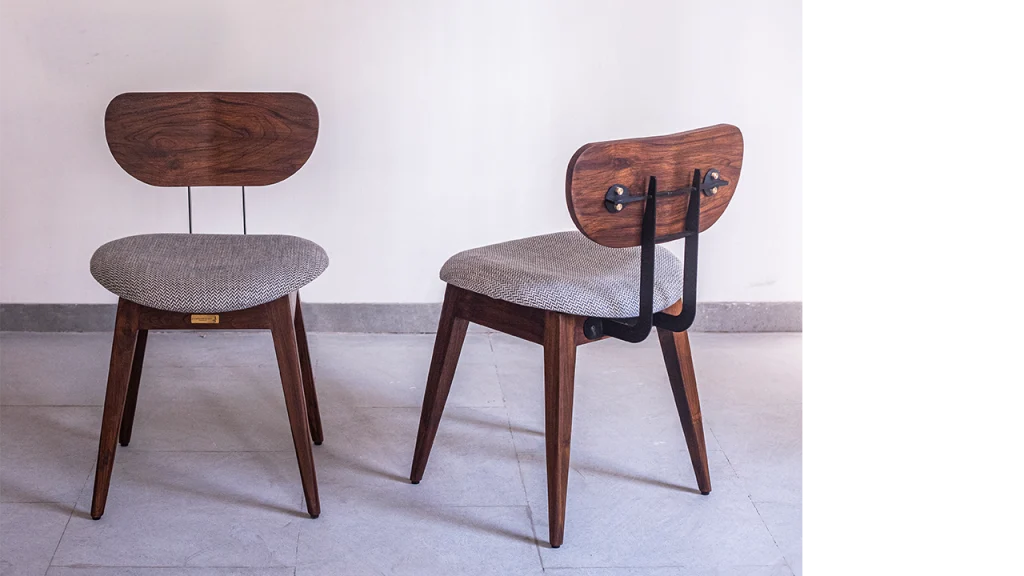 Pupa furniture product display overview