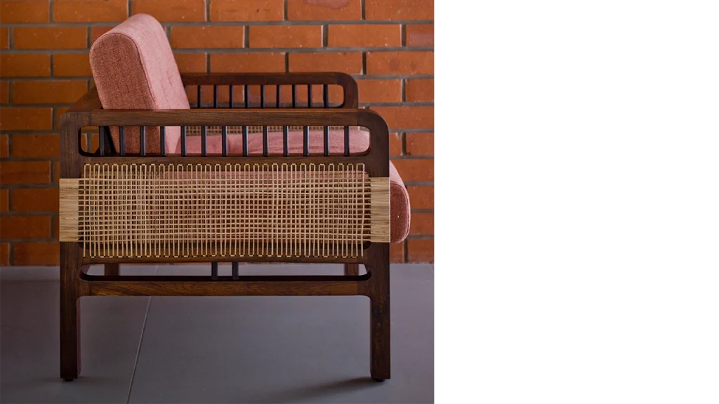 Sole August furniture piece overview view