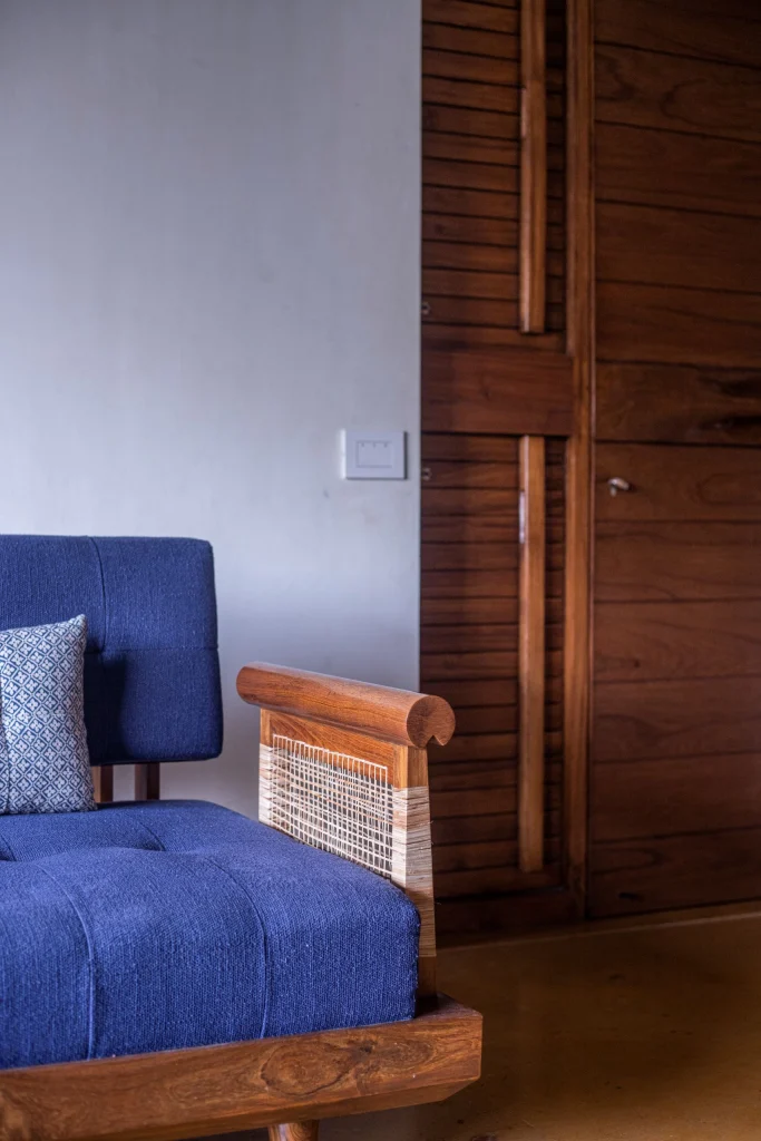 V Cleft Sofa back view and architectural structure