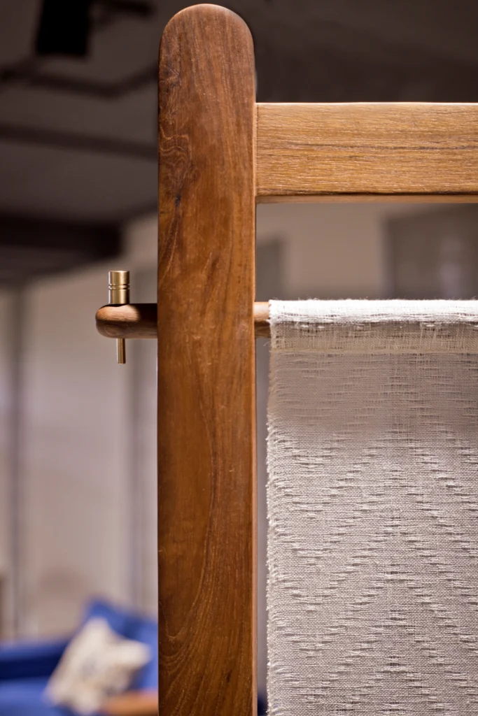 En Cleave modern furniture design