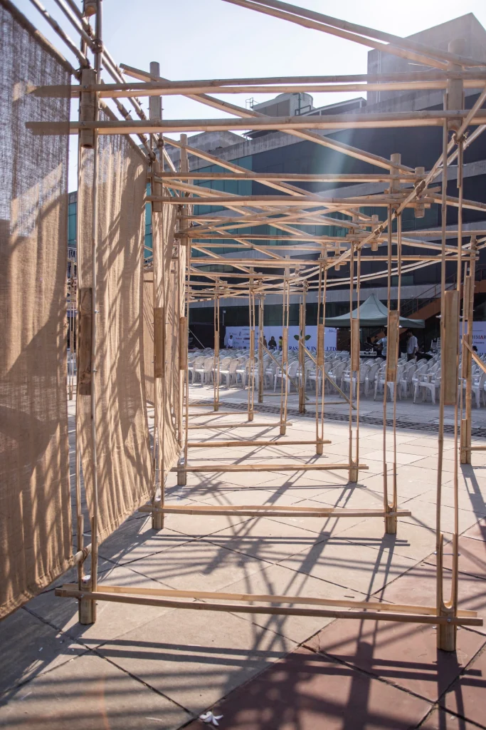 Vertical design perspective of bamboo alcove structure