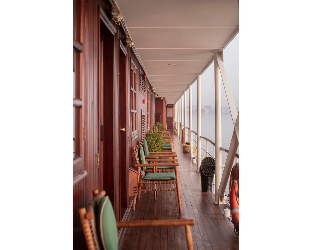 Thumb Impressions interior lighting on Bengal Ganga cruise